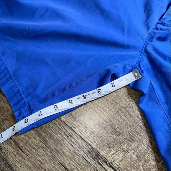 Vineyard Vines Royal Blue Performance Shorts in Size‎ 36W x 8.5IS - Picture 5 of 6